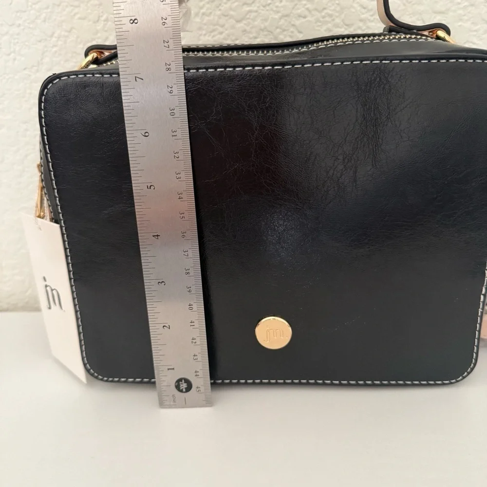 NWT~ Jessica Moore JM-386BLT Black Textured Camera Bag with Crossbody Strap